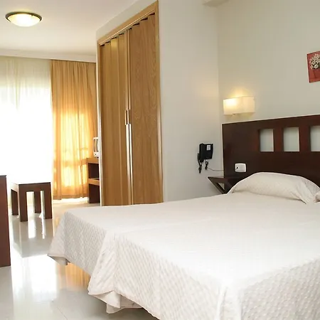 Отель Turisticos Anoreta Ринкон-де-ла-Викториа